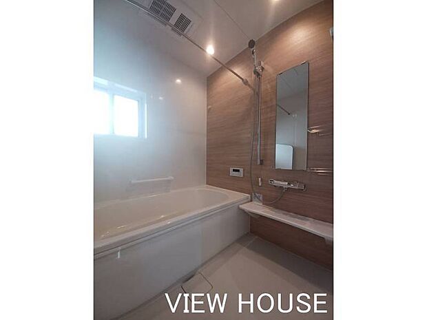 ■浴室｜浴室乾燥暖房機能付きなので、寒い季節はヒートショック予防に、雨天時は洗濯物を乾かすこともできます♪