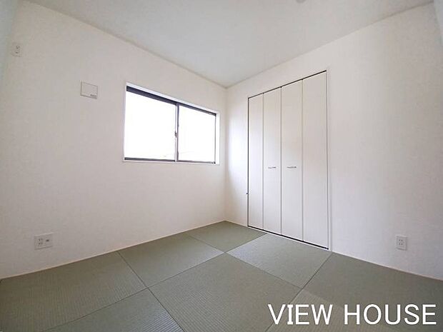 ■クローゼットも完備されているので、来客用の布団や季節物の収納にも便利です♪