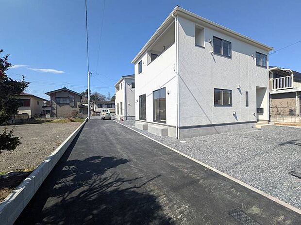 ■小学校まで徒歩約7分♪(3/9撮影)