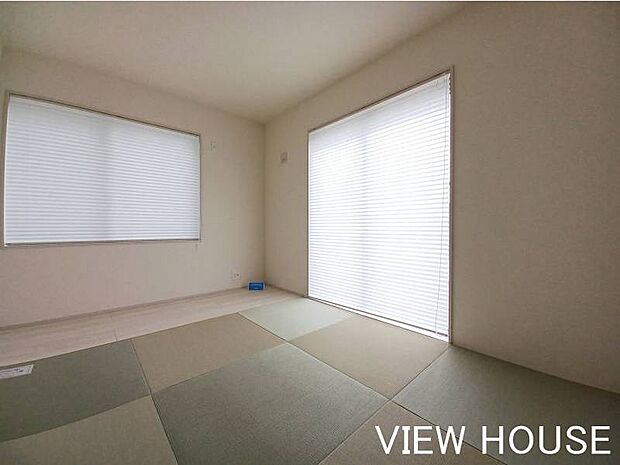 ■リビングに隣接した、落ち着きのある和室空間です。お子様のプレイスペースやお昼寝の場所としても重宝します♪