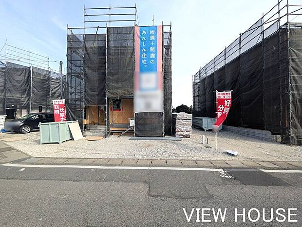 ■並列で2台分+1台の駐車スペースを確保したゆとりある配置です!(3/2撮影)