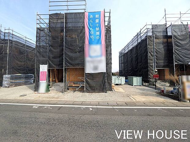 ■並列2台+1台駐車可能なカースペース♪