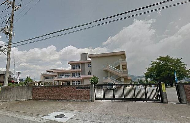 桐生市立境野小学校 510m