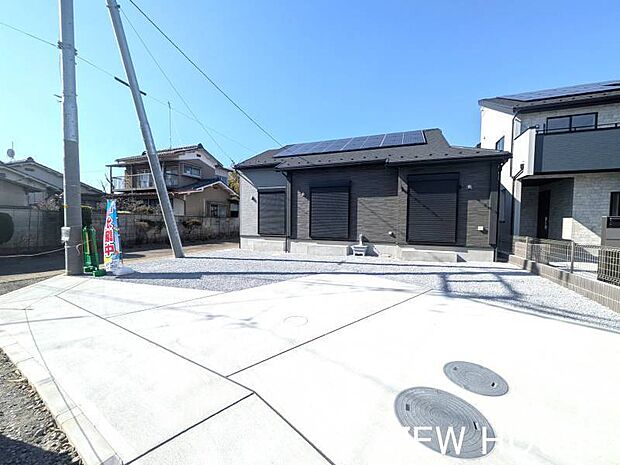 ■階段で上がれるロフトは、季節物の収納や趣味の隠れ家としても活用可能♪