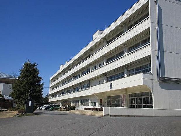 太田市立西中学校 2501m