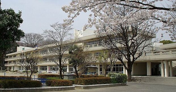 桐生市立北小学校 1459m