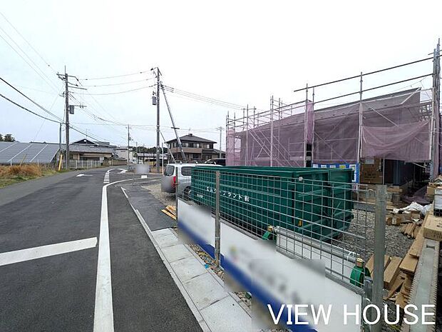 ■日当たりを遮る高い建物が周囲にないため、室内には心地よい自然光がたっぷり差し込み、明るい居住空間が期待できそうな環境です♪(4/9撮影)