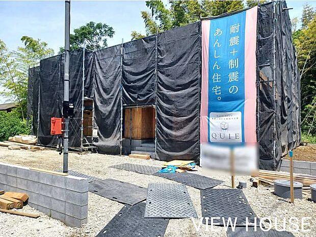 ■周囲の視線が届きにくい、静寂に包まれた奥まった敷地が魅力です！道路から距離があるため、お子様が庭先で遊ぶ際も安心感がありますね♪(6/16撮影)