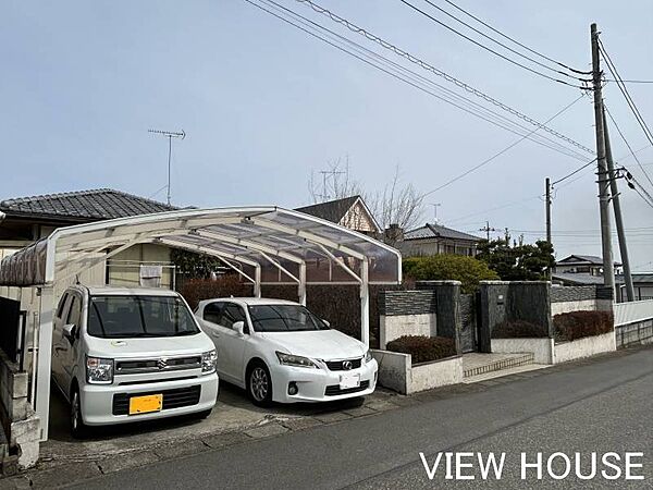 ■2台分の駐車スペースを確保、屋根付きのカーポート付き♪