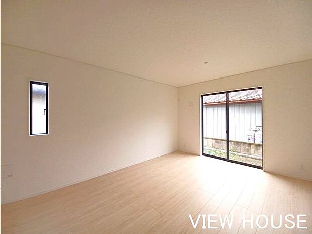 ■爽やかな風と光がたっぷりとお部屋に入り込むため、毎日の朝の目覚めも心地よく爽やかにスタートしていただけます♪