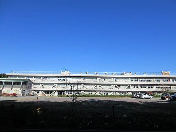 太田市立藪塚本町中学校 876m