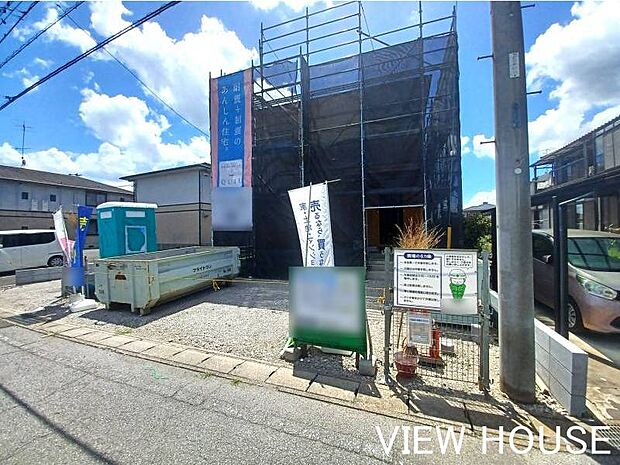 ■周囲に視界を遮る高い建物がなく、暖かな陽光が現地にたっぷりと降り注ぎます♪(8/7現地外観写真撮影)