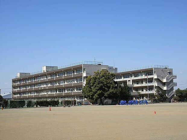 太田市立東中学校 1879m