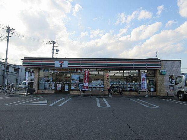 セブンイレブン太田市鳥山上町店 913m