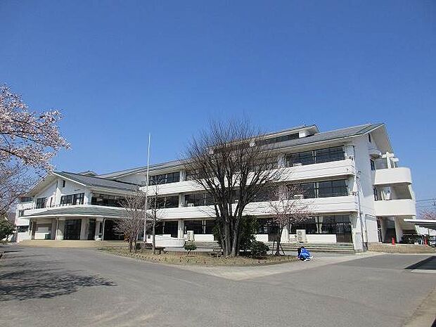 太田市立旭中学校 1141m
