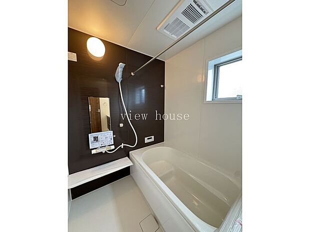 【浴室】 浴室暖房乾燥機付き♪冬のヒートショックなども防げます♪