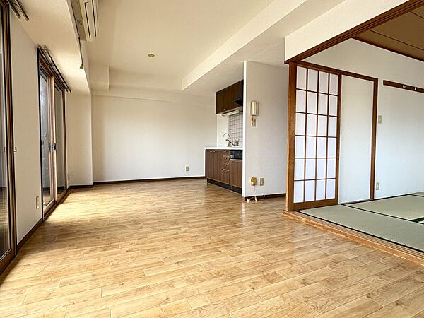 apartment 栃木県小山市城東６丁目
地図を見る