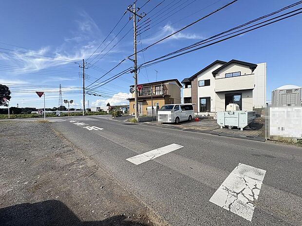 前面道路南側6.3m♪