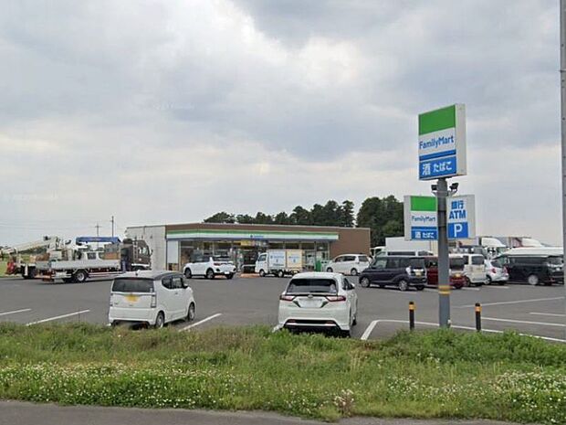 ファミリーマート 小山上立木店 1000m