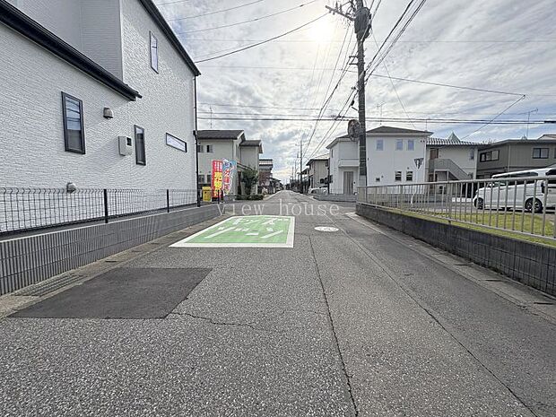 西側前面道路６ｍ