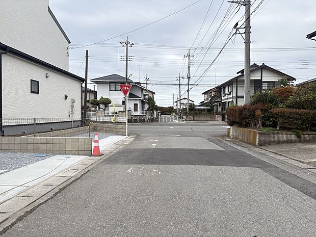 前面道路北側６ｍ