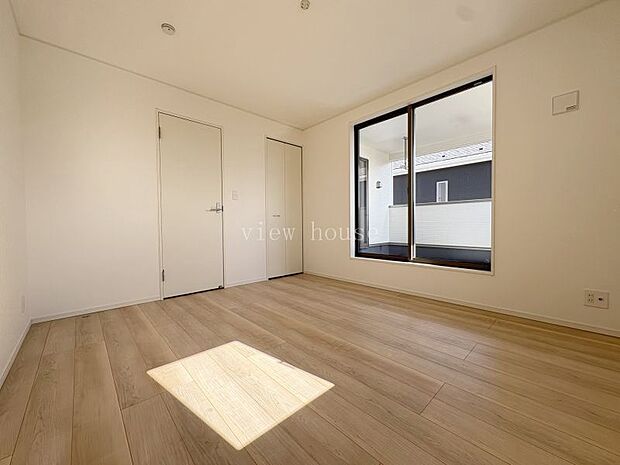 【洋室7帖】 WIC付きバルコニーに面した寝室におすすめのお部屋です♪