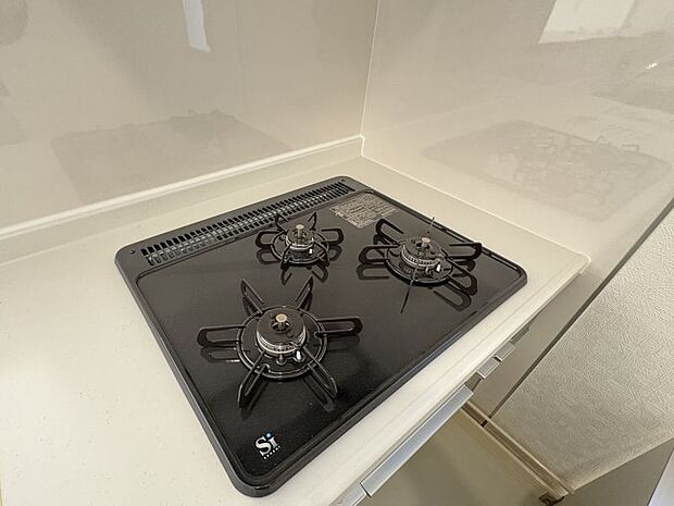 【３口コンロ】 お料理も３口あればスピーディに進みますね♪