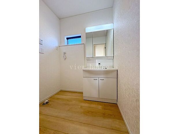 【洗面】 便利な三面鏡タイプの洗面♪