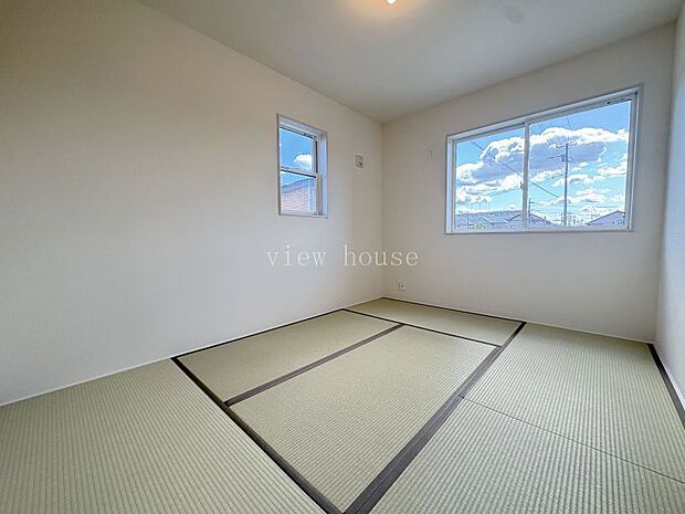 【洋風和室６帖】 お友達とお泊り会も安心の独立和室♪