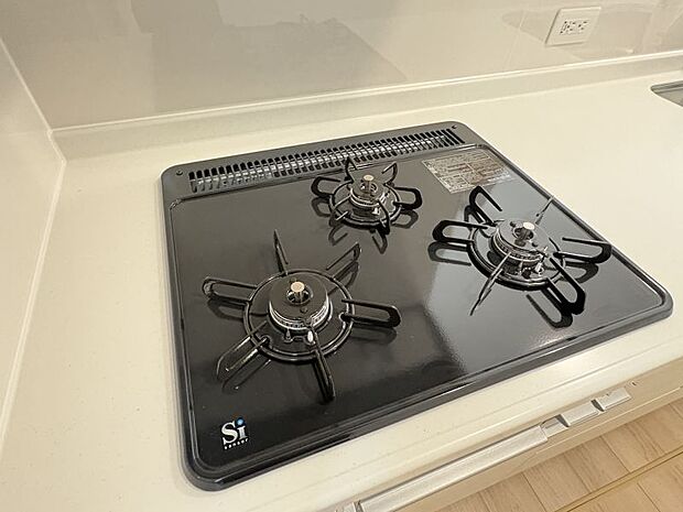 【3口コンロ】 強い火力、いろんな鍋が使えておすすめの3口ガスコンロ♪