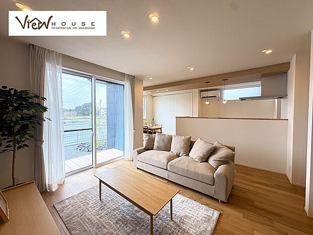 家族で過ごせる温かな雰囲気のリビング♪