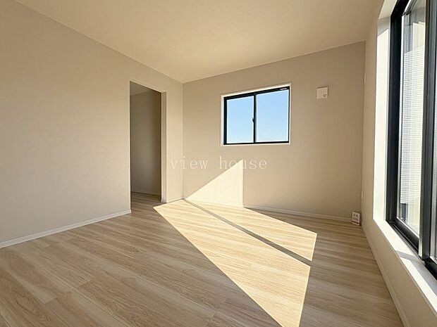 【洋室８．８帖】 WIC付き♪