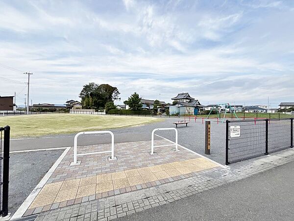 城西中央公園 790m