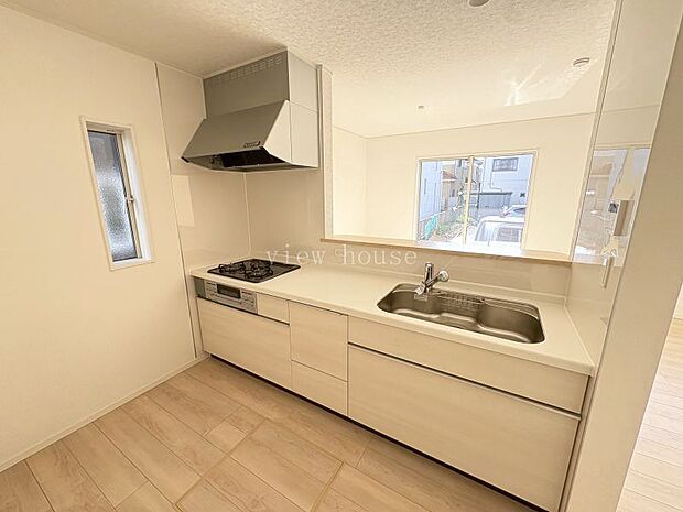 【システムキッチン】 スライド収納付きで使い勝手の良いキッチン♪