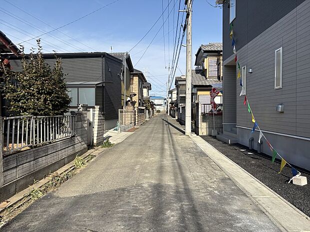 前面道路西側約４．１ｍ