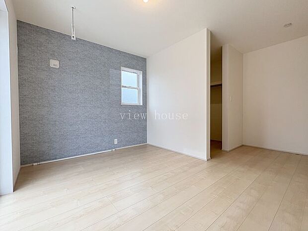 【洋室８帖】 主寝室におすすめ！WIC付きのお部屋です。