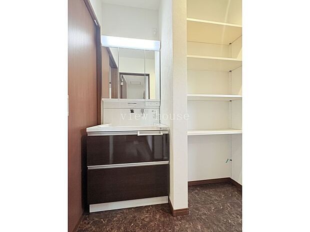 【洗面】 スライド収納タイプの洗面♪探し物も見やすくたくさん収納可能