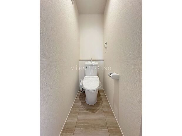 【２階トイレ】 各階トイレ完備♪夜も安心ですね♪