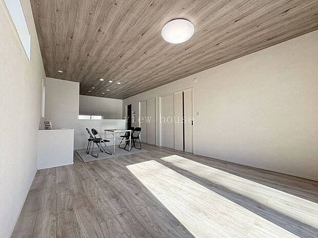 【ＬＤＫ１８帖】 冬に嬉しい床暖房付きで快適にお過ごしいただけます♪