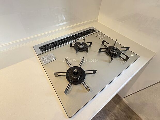 【３口コンロ】 お料理もスピーディに進む３口コンロ♪