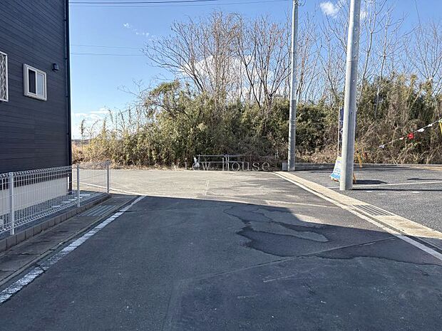 前面道路南側６ｍ