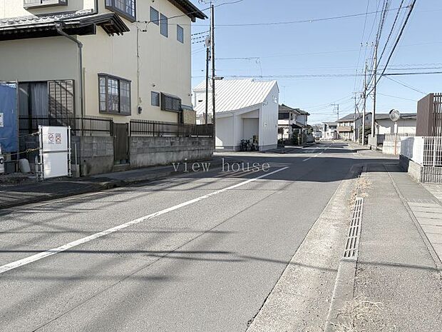 前面道路北東側９ｍ