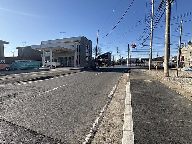 前面道路西側１２ｍ