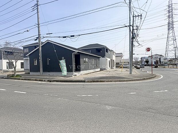 【現地写真】(2026.3.13撮影)■階段がなくワンフロアで生活できる平屋住宅♪
