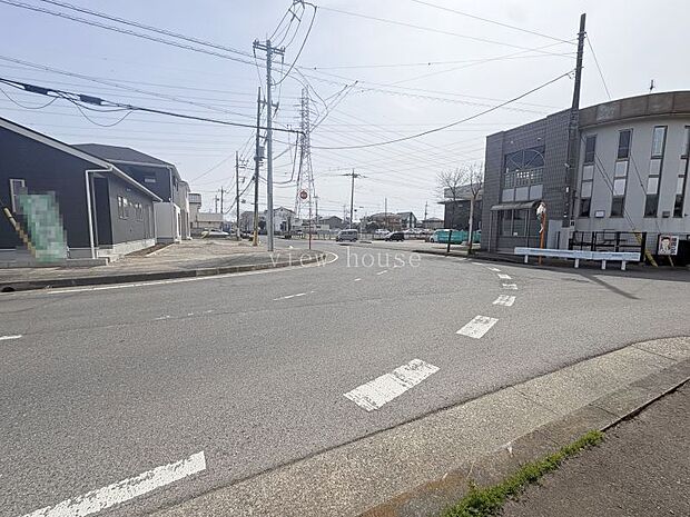 前面道路西側12m