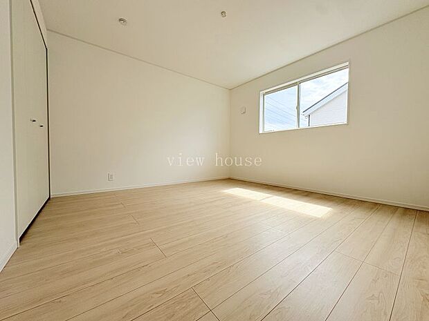 【洋室８帖】 主寝室におすすめのお部屋♪