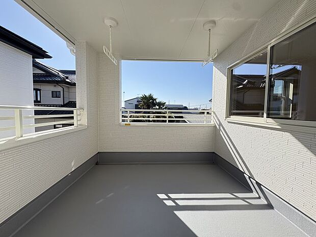 【インナーバルコニー】 屋根付き急な雨でも安心なインナーバルコニー♪