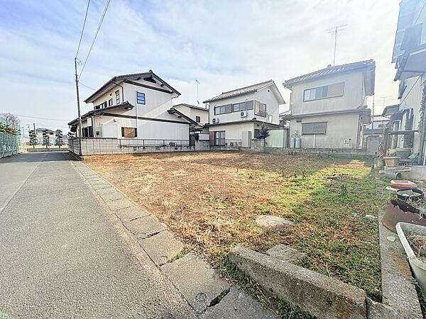 【現地土地写真】 ■閑静な住宅街にあります。