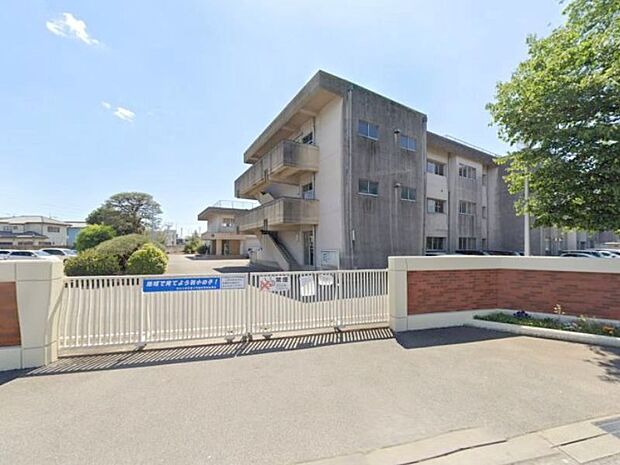 小山市立羽川小学校 390m