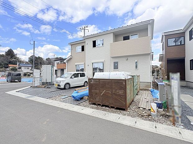 現地外観写真♪ ■全室南向きで明るい室内
